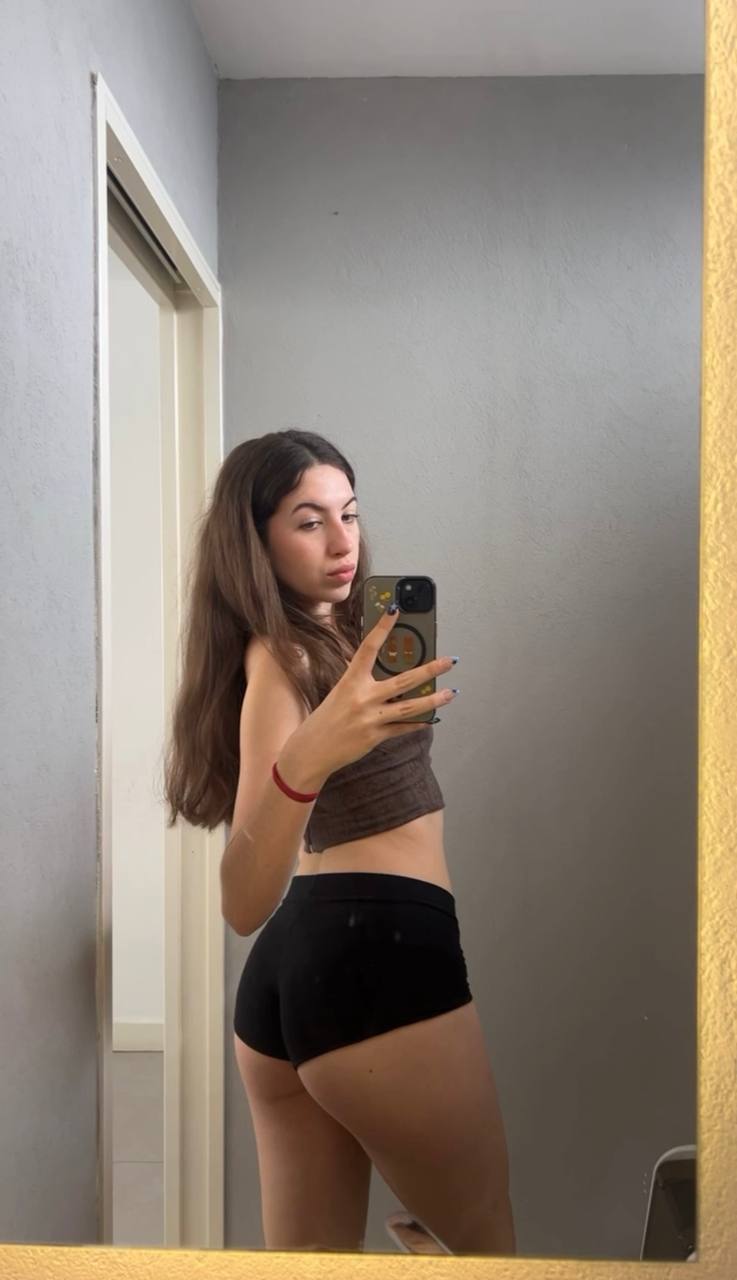 Amber in her underwear in Male