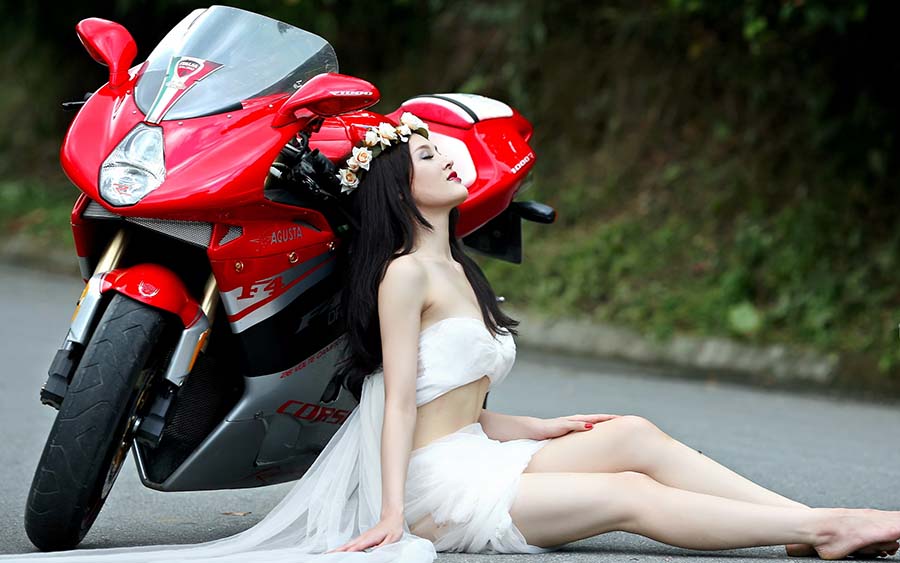 Beautiful girls and motorcycles in Male