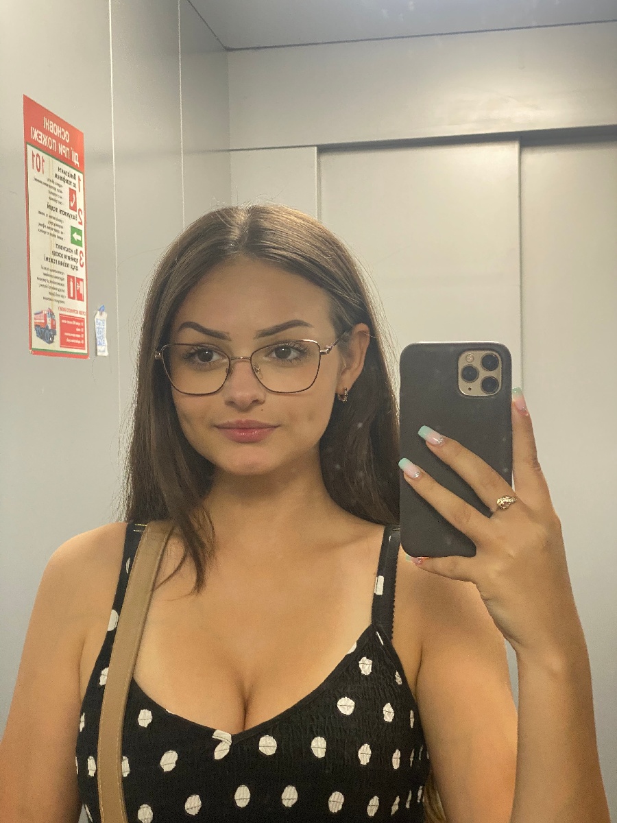 Sexy model Stacy in Male